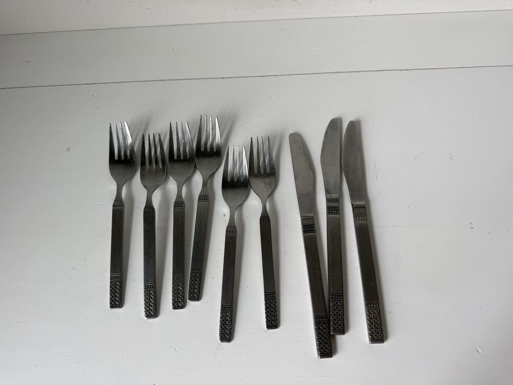 Danika MSI Japan Celtic Knot Flatware Stainless Steel Dinner Forks 7.5”L Set 9